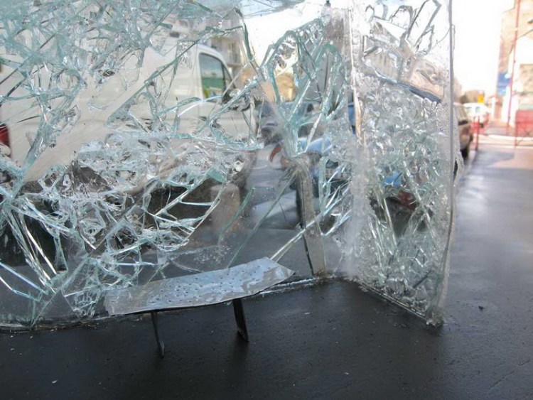 Инсталляция Crystal Palace, Baptiste Debombourg
