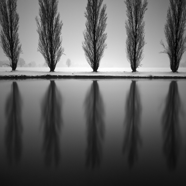 Черно-белые фотоснимки в стиле минимализм
